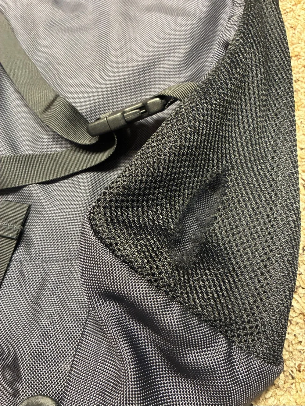 Patagonia VTG 90s y2k Critical Mass Messenger Travel Bag Flap